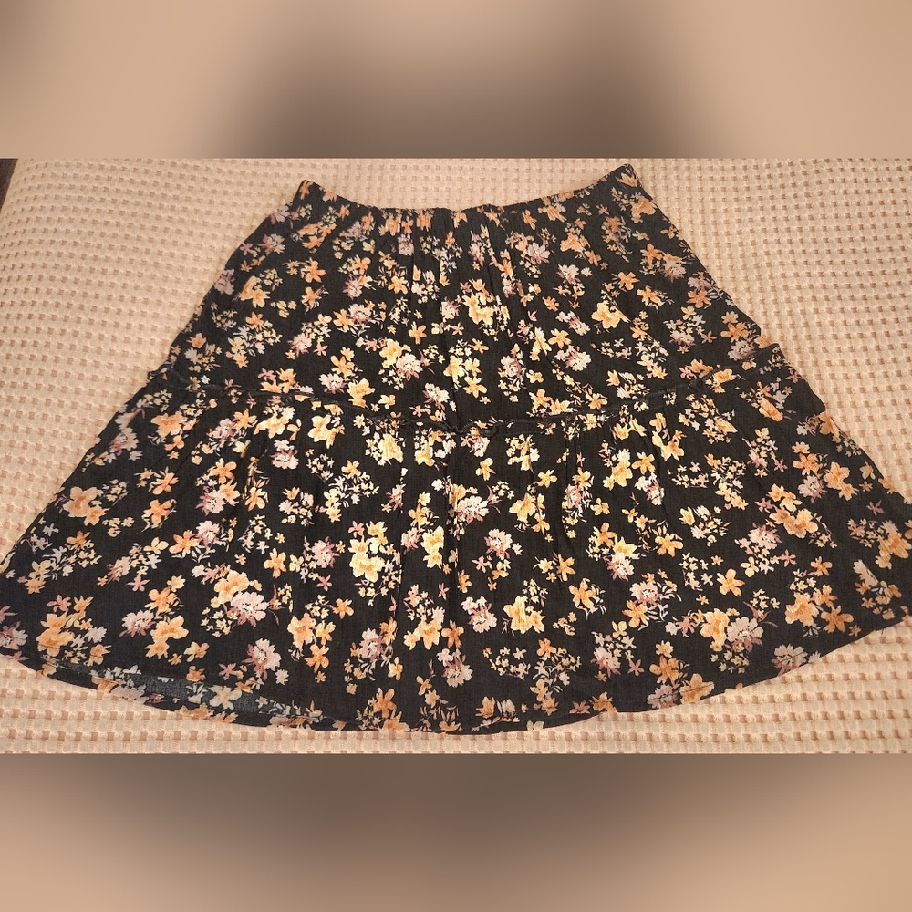 Forever 21 Juniors Black Tiered Floral Gauze Mini Skirt Small New